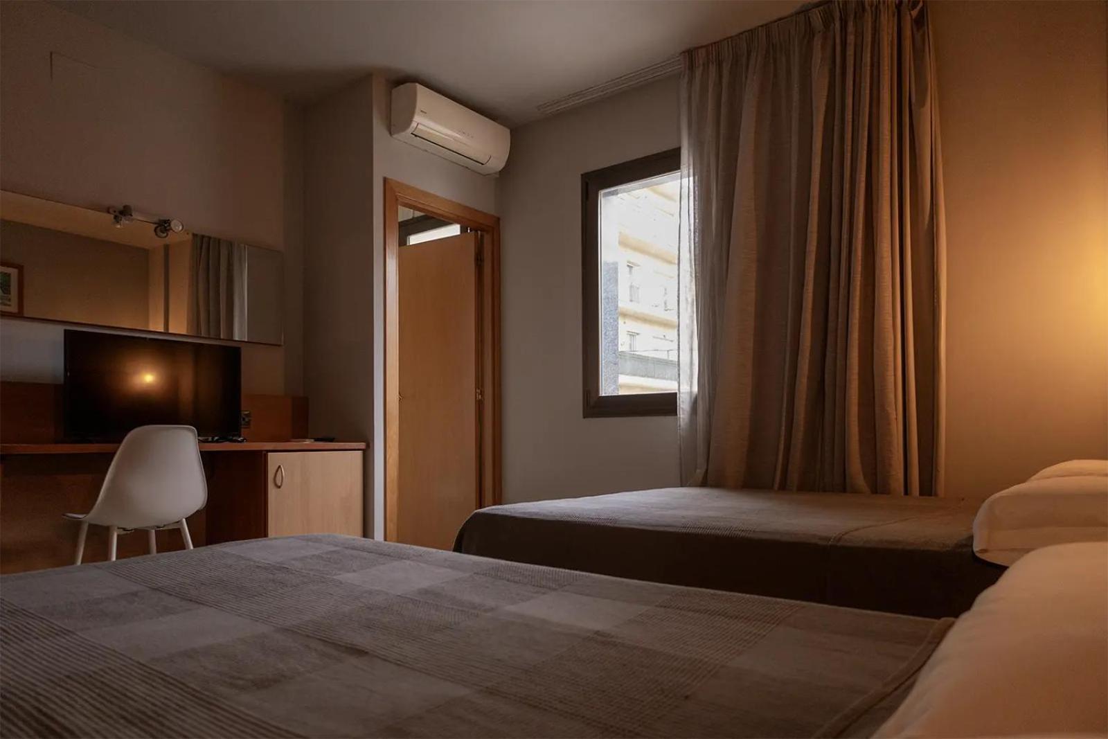 Hotel Sant Celoni Exterior photo