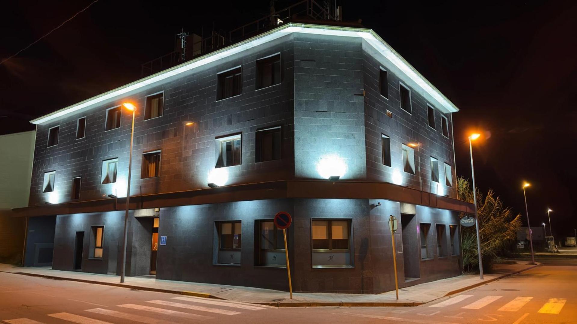 Hotel Sant Celoni Exterior photo