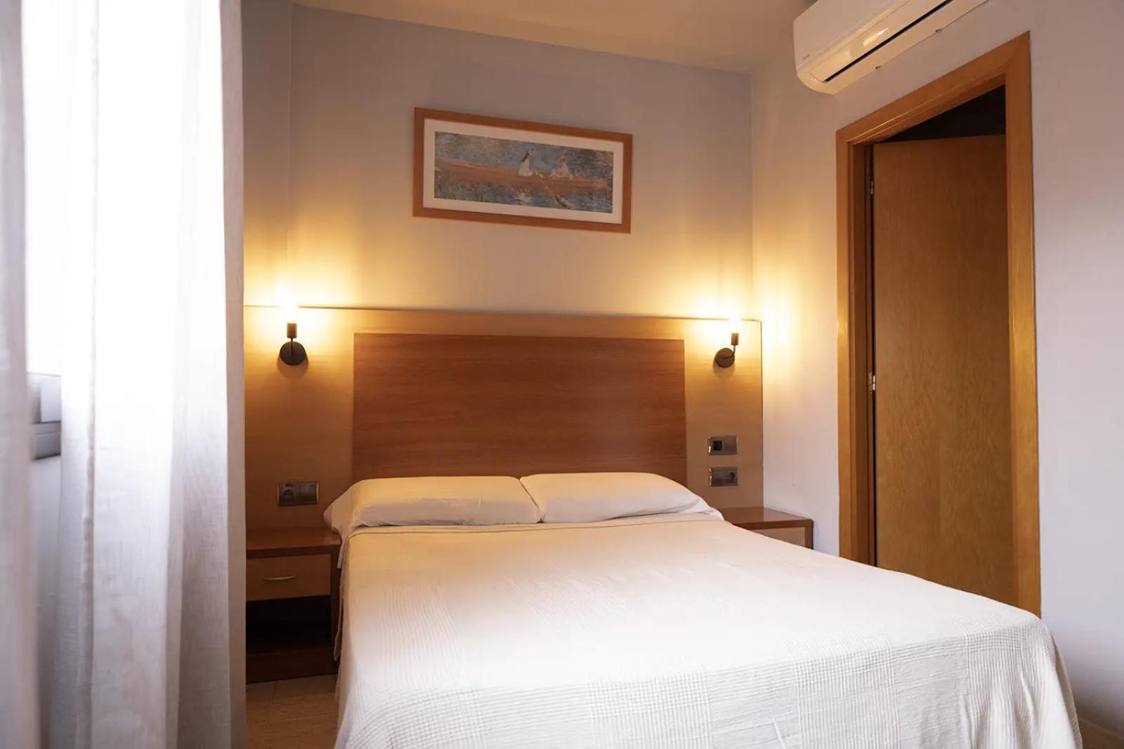 Hotel Sant Celoni Exterior photo